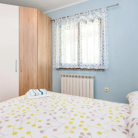 Awesome In Holiday home Drazice